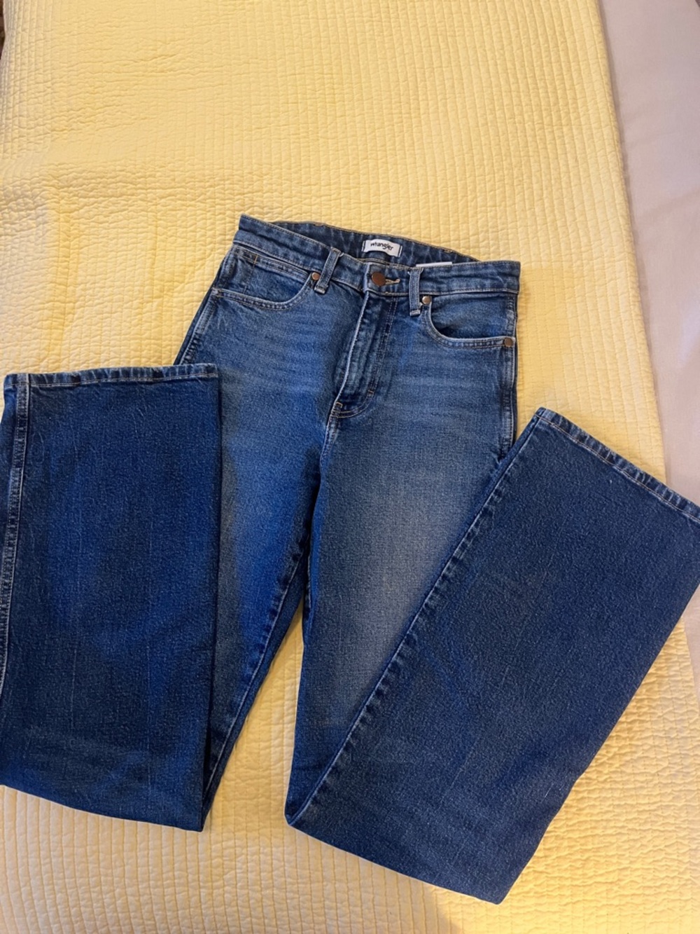 Wrangler Women’s Flare Jeans in Dark Blue Wash